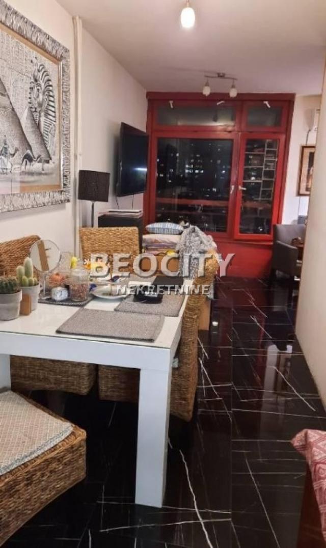 Voždovac, Banjica, Bulevar oslobođenja, 2. 0, 56m2, 155000EUR