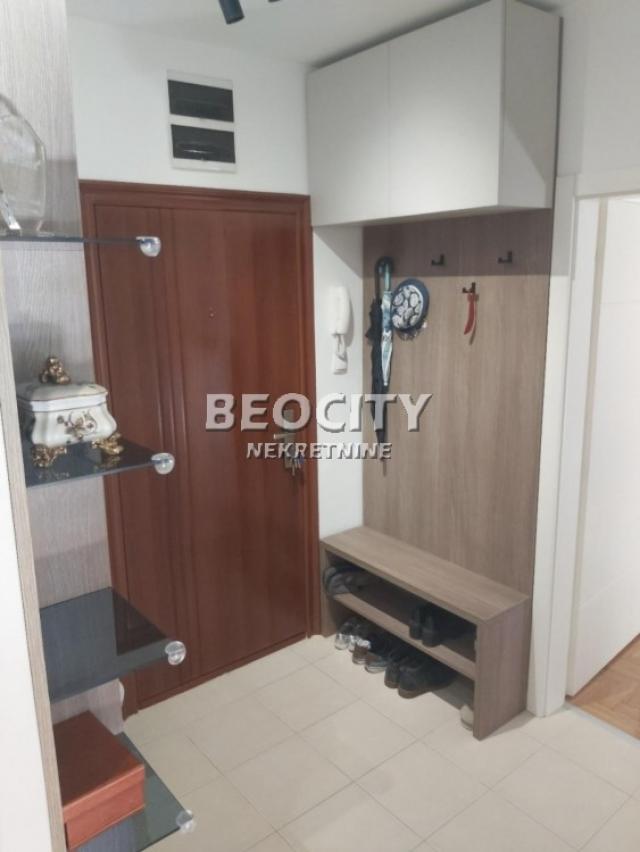 Novi Sad, Telep, Bulevar Patrijarha Pavla, 3. 0, 61m2, 143000EUR