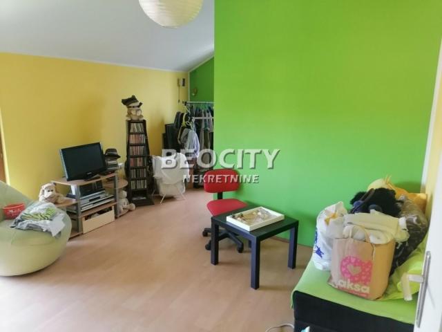 Zemun, Ćukovac, Vlade Obradovića, 3. 5, 110m2, 170000EUR +garaža 20. 000e