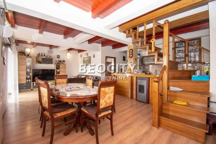 Zemun, Zemun Bačka, Backa , 18. 0, 600m2, 5000EUR