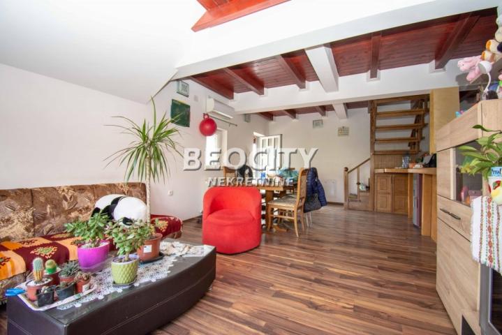 Zemun, Zemun Bačka, Backa , 18. 0, 600m2, 5000EUR