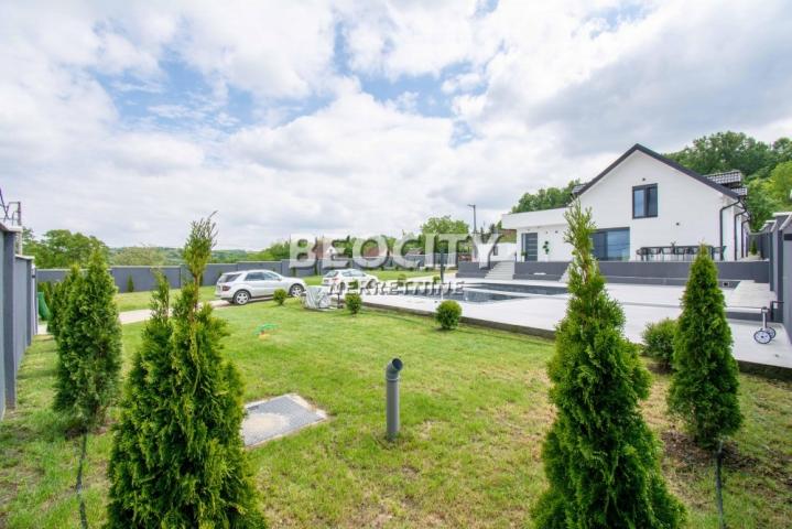 Grocka, Umčari, Kovačeva, 5. 0, 280m2, 329000EUR