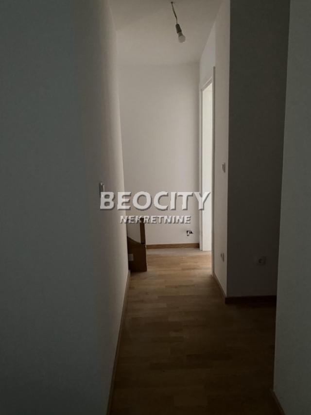 Zemun, Novi grad, Krajiška, 3. 5, 68m2, 129200EUR