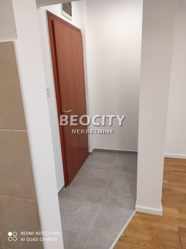 Novi Sad, Bulevar Oslobođenja, Augusta Cesarca, 0. 5, 29m2, 79950EUR