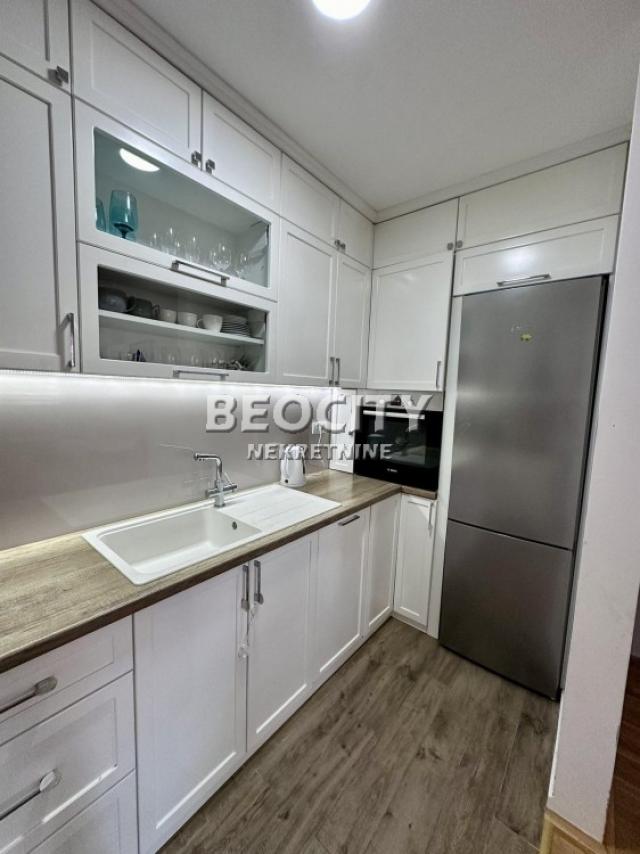 Novi Sad, Nova Detelinara, Branka Bajića, 3. 0, 65m2, 170000EUR