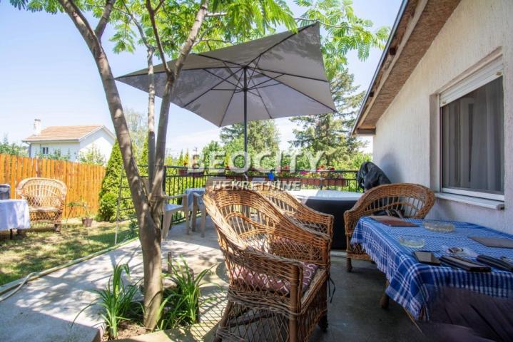 Grocka, Grocka (mesto), Kralja Petra I +25m terasa, 3. 0, 130m2, 90000EUR