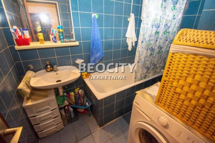 Novi Beograd, Bežanijska kosa 3, Milana Vujaklije, 2. 5, 66m2, 165000EUR