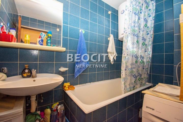 Novi Beograd, Bežanijska kosa 3, Milana Vujaklije, 2. 5, 66m2, 165000EUR