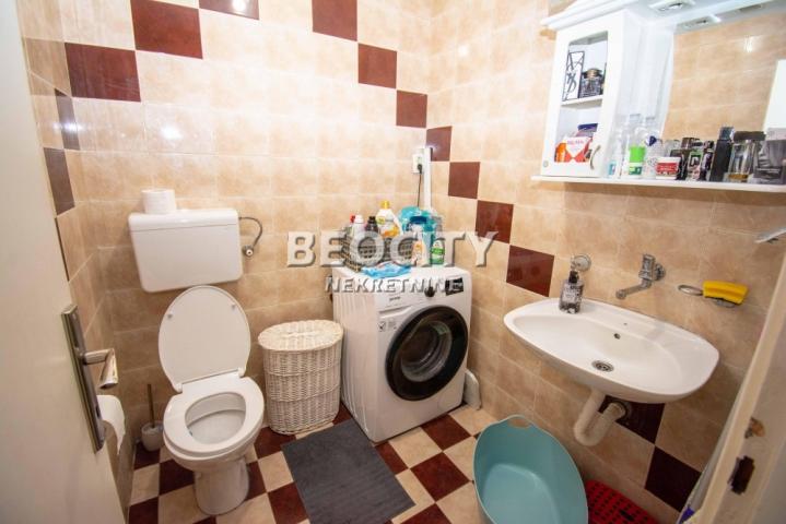 Voždovac, Braće Jerković, Radovana Simića Cige, 3. 0, 75m2, 110000EUR