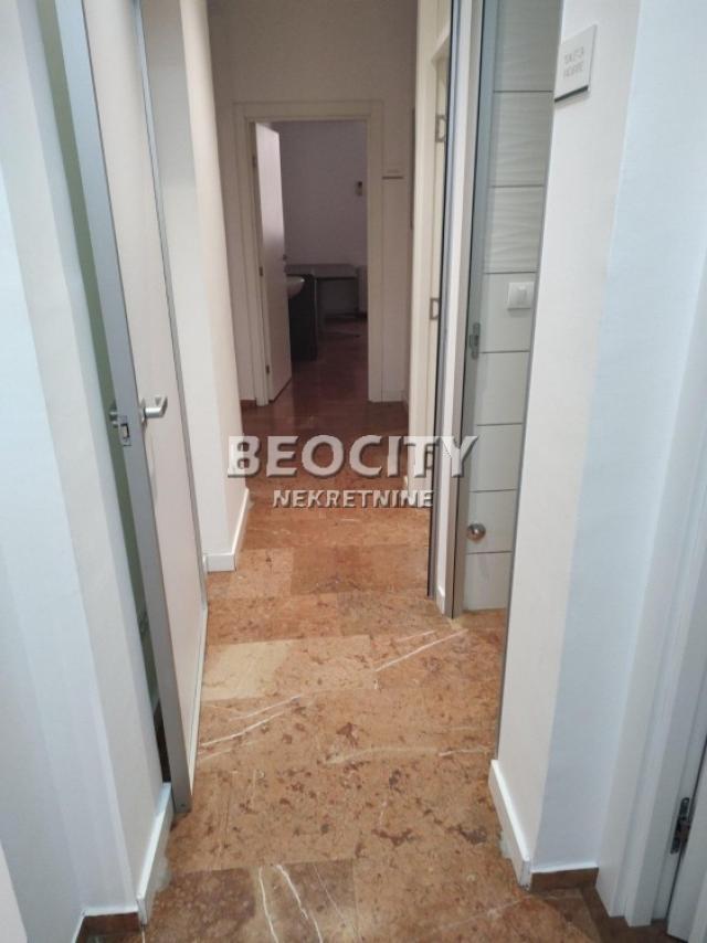 Novi Sad, Betanija, Branimira Ćosića, 3. 0, 113m2, 1400EUR