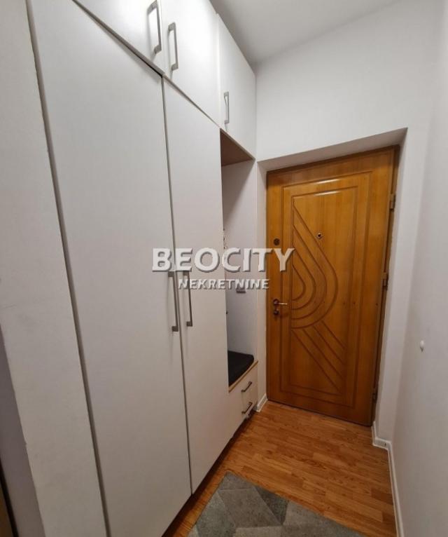 Novi Sad, Sajam, Trg 1. maja, 2. 0, 54m2, 130000EUR