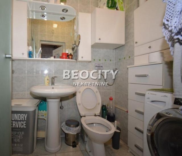 Čukarica, Bele vode, Leposave Vujošević, 3. 0, 80m2, 98000EUR