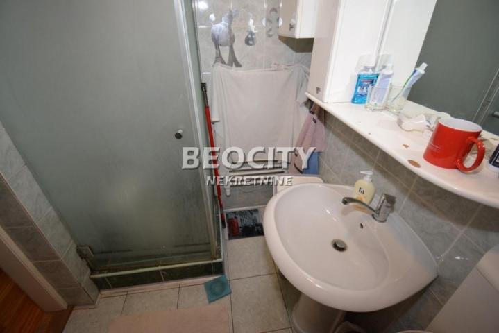 Čukarica, Bele vode, Leposave Vujošević, 3. 0, 80m2, 98000EUR