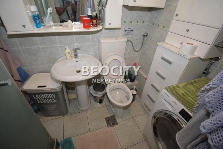 Čukarica, Bele vode, Leposave Vujošević, 3. 0, 80m2, 98000EUR