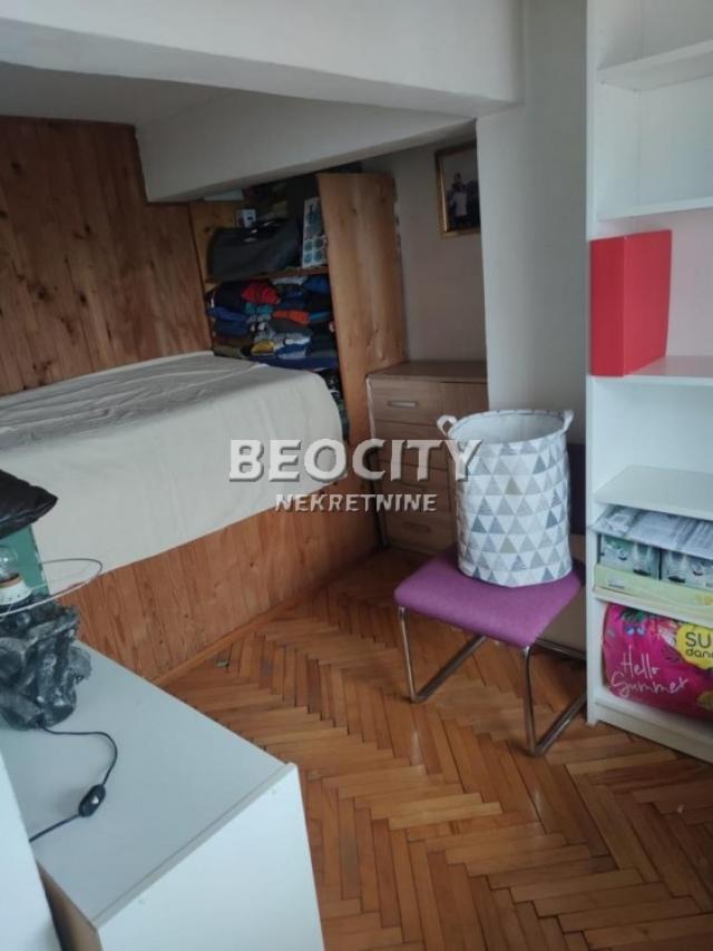 Voždovac, Medaković 3, Borivoja Stevanovića, 3. 0, 104m2, 140400EUR