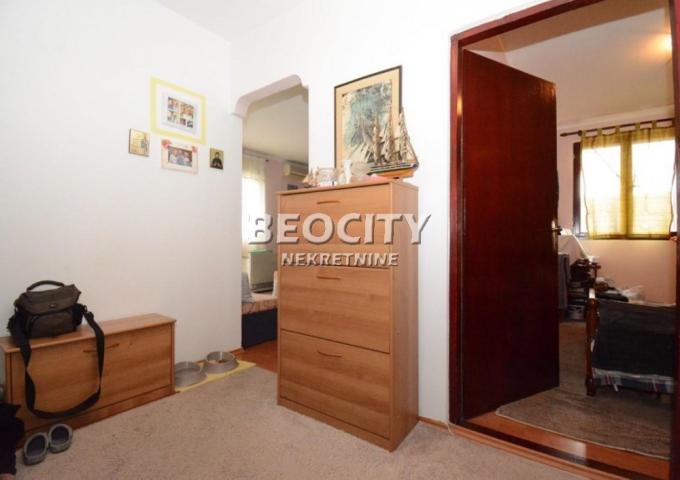 Čukarica, Bele vode, Leposave Vujošević, 4. 0, 90m2, 121600EUR