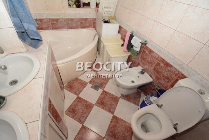 Zemun, Gornji grad, Bosanska, 5. 0, 280m2, 599000EUR