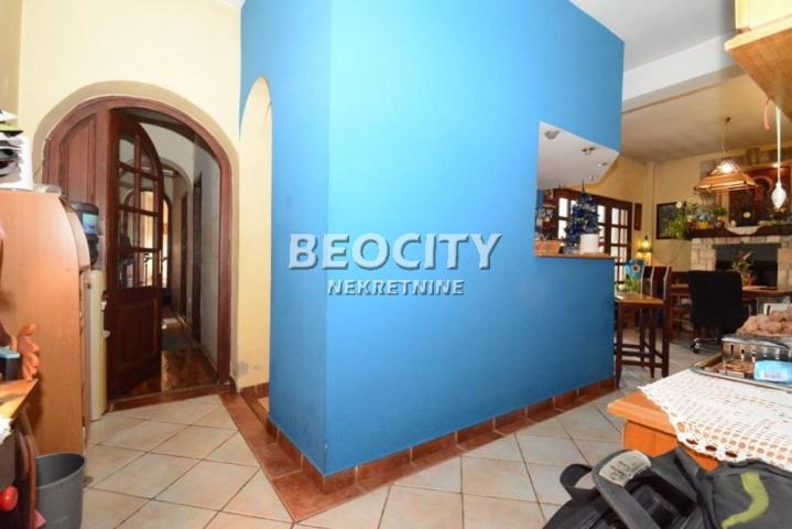 Zemun, Gornji grad, Bosanska, 5. 0, 280m2, 599000EUR