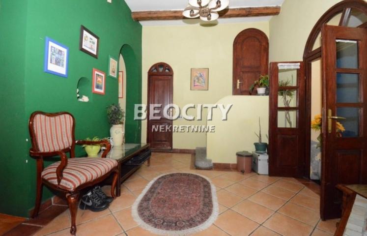 Zemun, Gornji grad, Bosanska, 5. 0, 280m2, 599000EUR