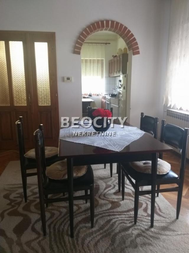 Novi Sad, Petrovaradin, Dinka Šimunovića, 5. 0, 295m2, 220000EUR