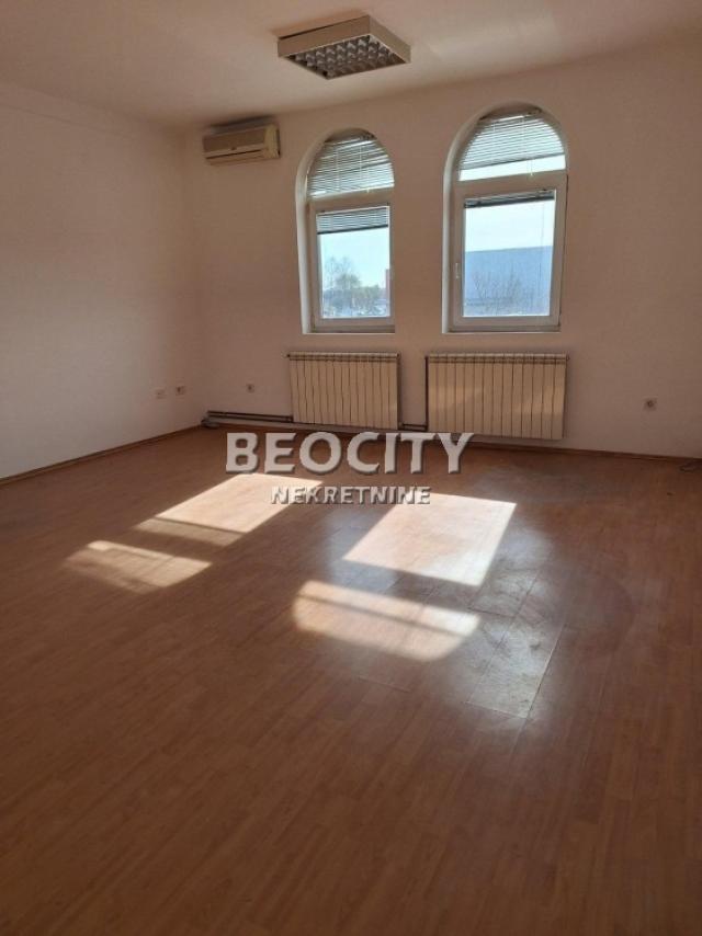 Zemun, Zemun polje, Autoput za Novi Sad, 6. 0, 150m2, 1500EUR