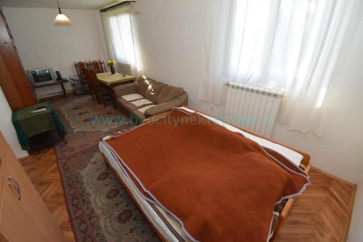 Voždovac, Pinosava, Nova 10 , 2. 0, 250m2, 200000EUR