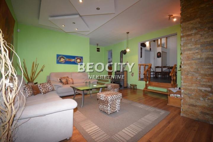 Barajevo, Glumčevo brdo, Vucinac, 13. 0, 770m2, 315000EUR