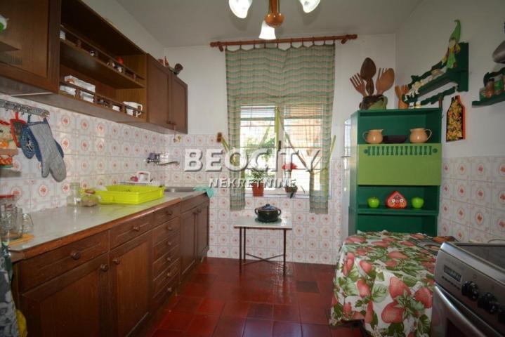 Barajevo, Glumčevo brdo, Vucinac, 13. 0, 770m2, 315000EUR