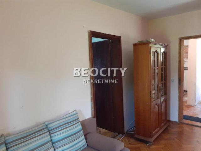 Grocka, Leštane, Kružni put, 9. 0, 300m2, 120000EUR