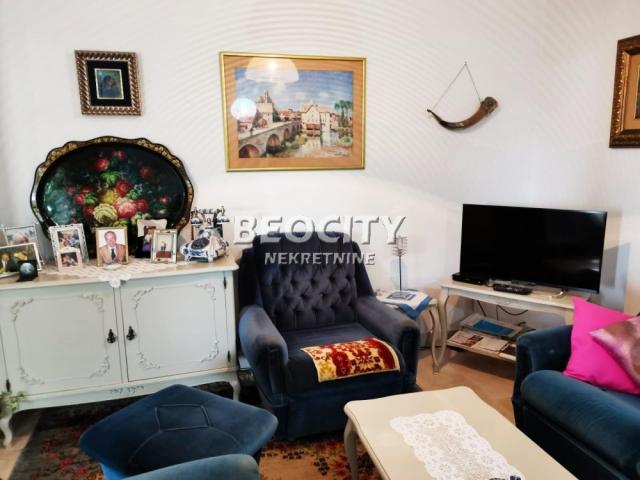 Petrovac, Centar, Stupovi, 6. 0, 181m2, 450000EUR