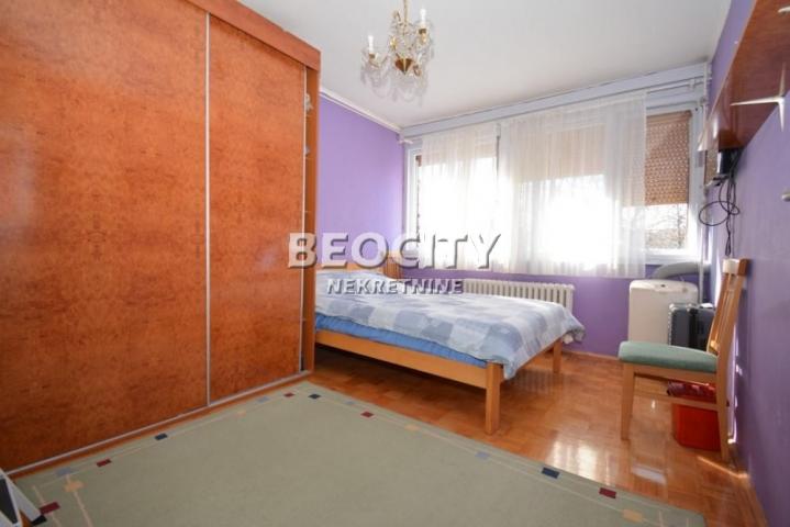 Novi Beograd, Stari Merkator, Palmira Toljatija, 2. 5, 54m2, 165000EUR