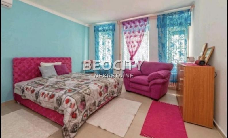 Novi Sad, Centar, Strazilovska, 3. 0, 61m2, 130000EUR