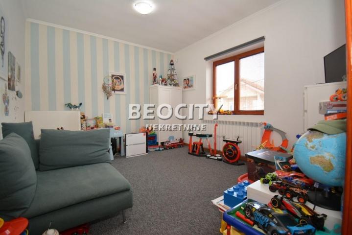 Zemun, Batajnica, Despota Ivaniša, 5. 0, 270m2, 355000EUR