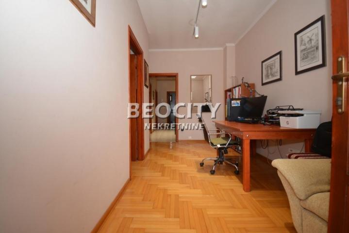 Zemun, Batajnica, Despota Ivaniša, 5. 0, 270m2, 355000EUR