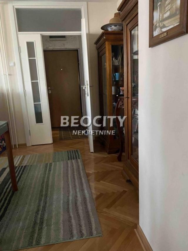 Zemun, Galenika, Svetozara Papića, 2. 5, 67m2, 175000EUR