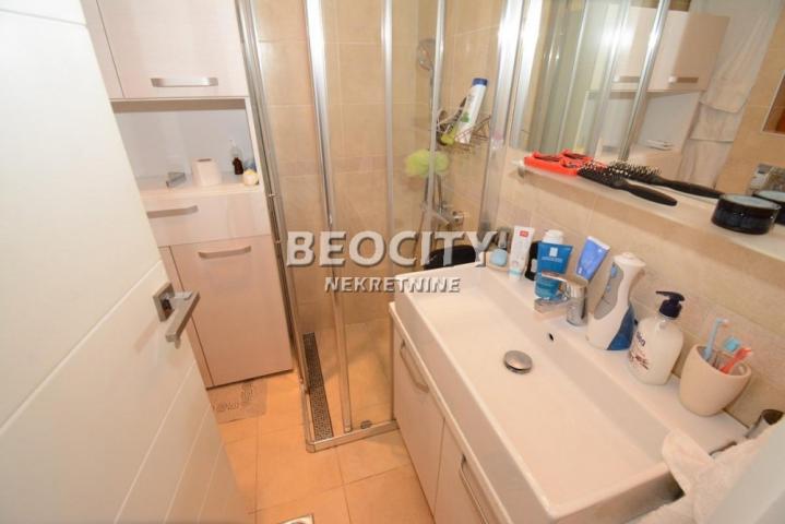 Vračar, Hram Svetog Save, Internacionalnih brigada, 2. 0, 50m2, 200000EUR