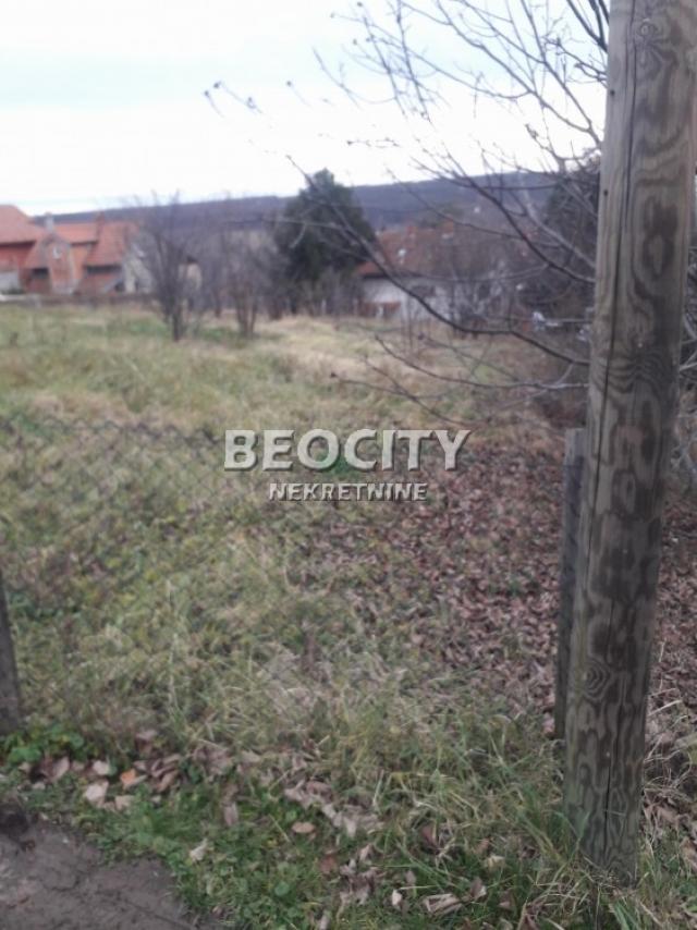 Čukarica, Sremčica, Školska, 7a, 20000EUR