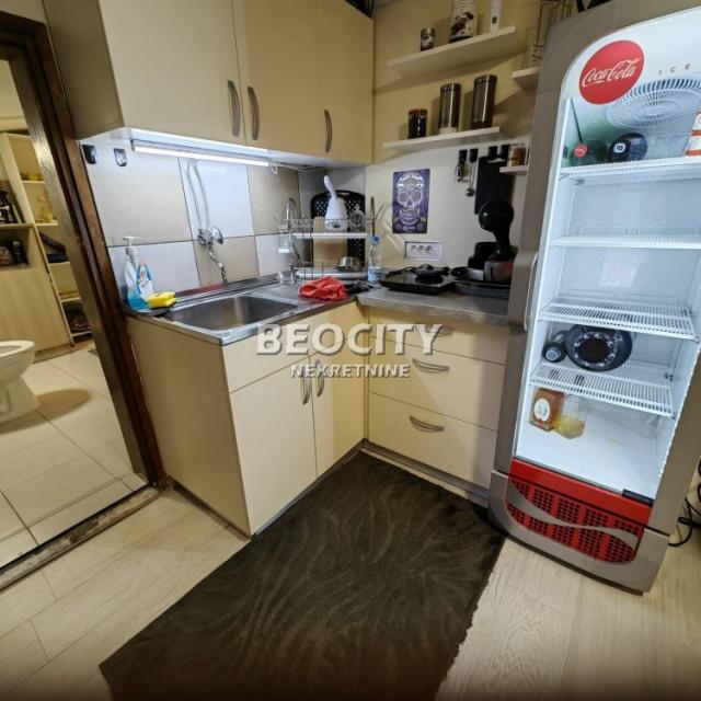 Novi Beograd, Blok 21, Sadika Ramiza, 850m2, 800EUR