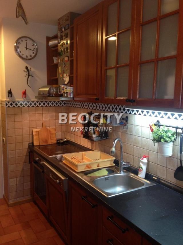 Vračar, Kalenić pijaca, Kursulina , 3. 5, 85m2, 320000EUR