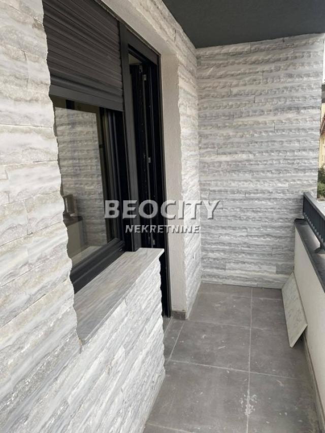 Novi Sad, Centar, Cara Uroša , 6. 0, 205m2, 675000EUR