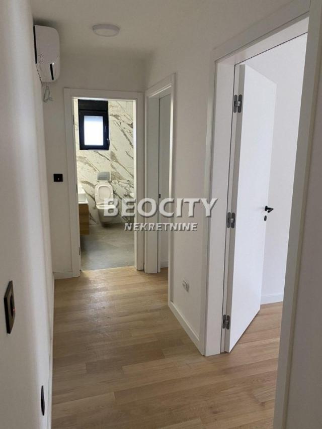 Novi Sad, Centar, Cara Uroša , 6. 0, 205m2, 675000EUR