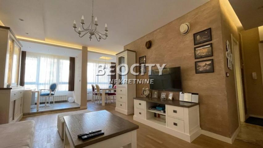 Čukarica, Filmski grad, Arčibalda Rajsa, 3. 0, 72m2, 265000EUR