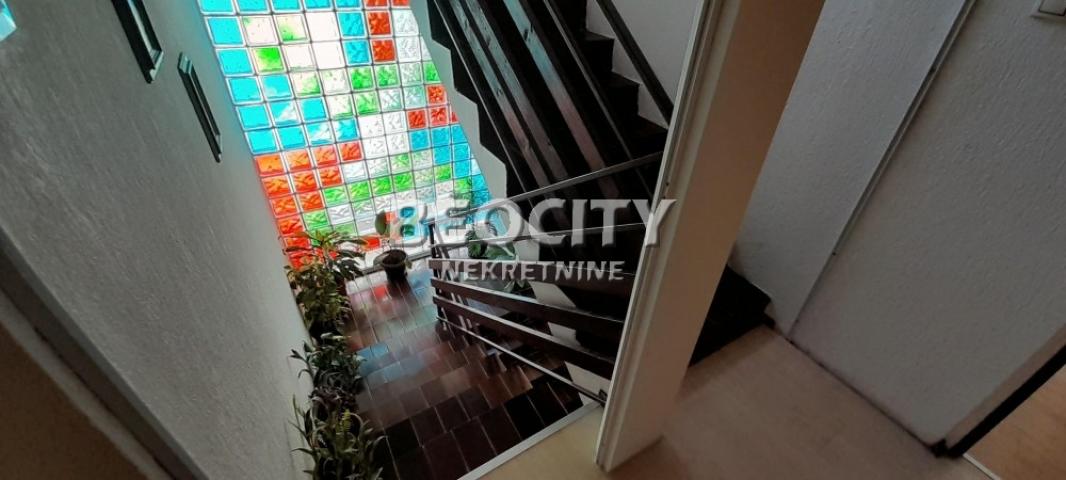 Čukarica, Cerak, Venčačka, 5. 0, 250m2, 350000EUR