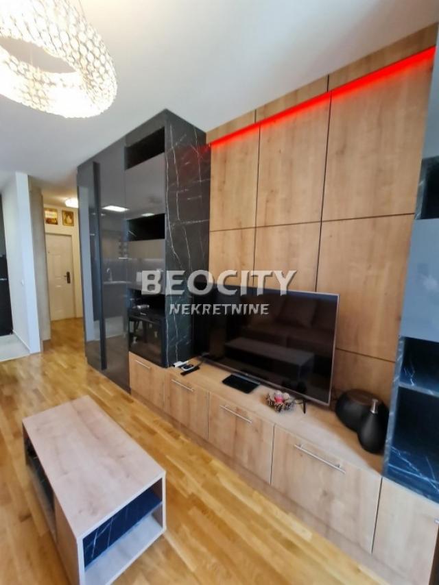 Zlatibor, Centar, Ace Pavlovića , 2. 0, 40m2, 89980EUR