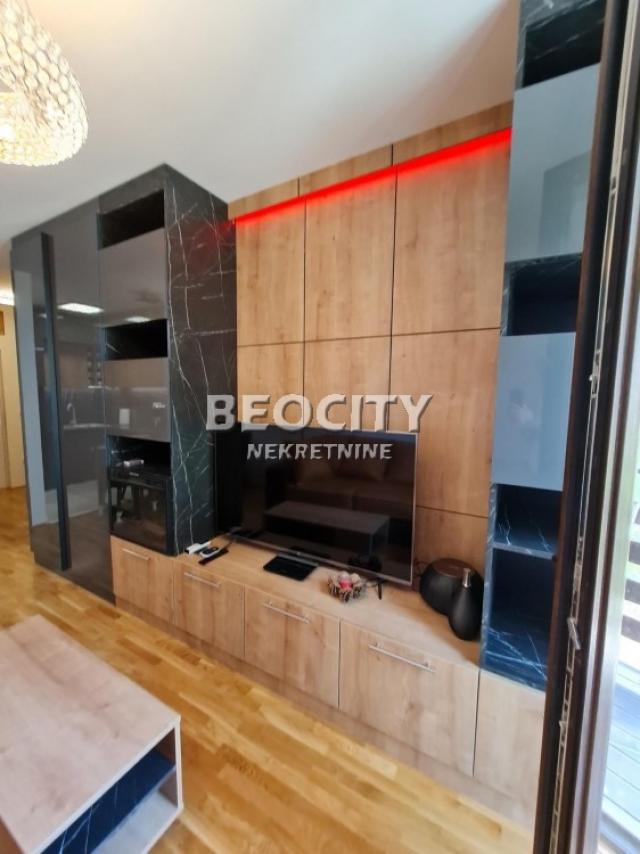 Zlatibor, Centar, Ace Pavlovića , 2. 0, 40m2, 89980EUR