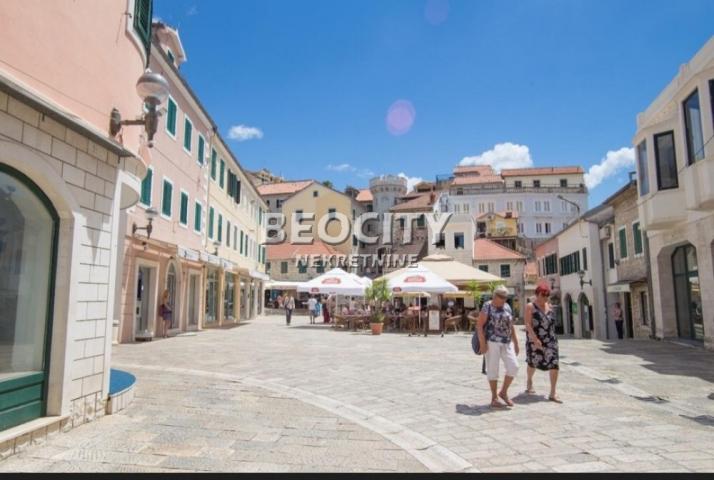 Herceg Novi, Stari grad, Njegoševa, 2. 0, 105m2, 350000EUR