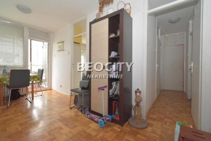 Novi Beograd, Blok 34, Bulevar Arsenija Čarnojevića, 3. 0, 70m2, 196000EUR