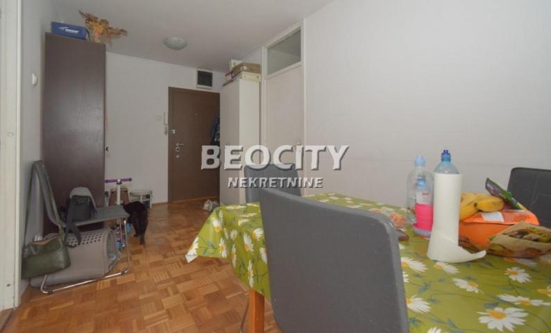 Novi Beograd, Blok 34, Bulevar Arsenija Čarnojevića, 3. 0, 70m2, 196000EUR