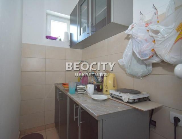 Novi Beograd, Ledine, Luja Daviča, 7. 0, 366m2, 250000EUR