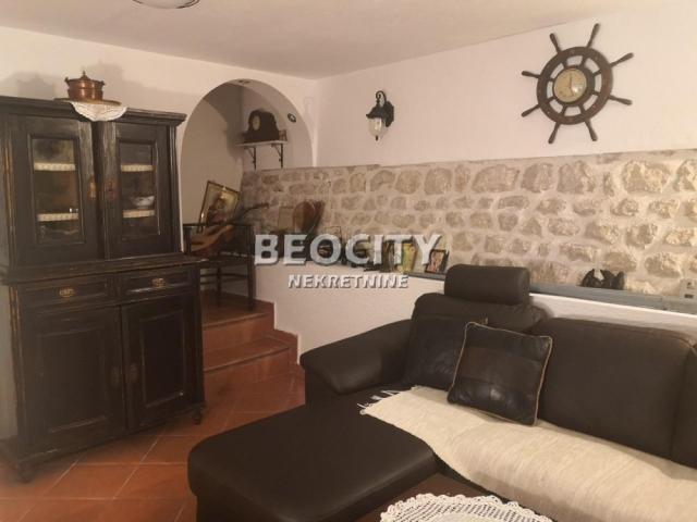 Kotor, Dobrota, Dobrota bb, 6. 0, 200m2, 1100000EUR